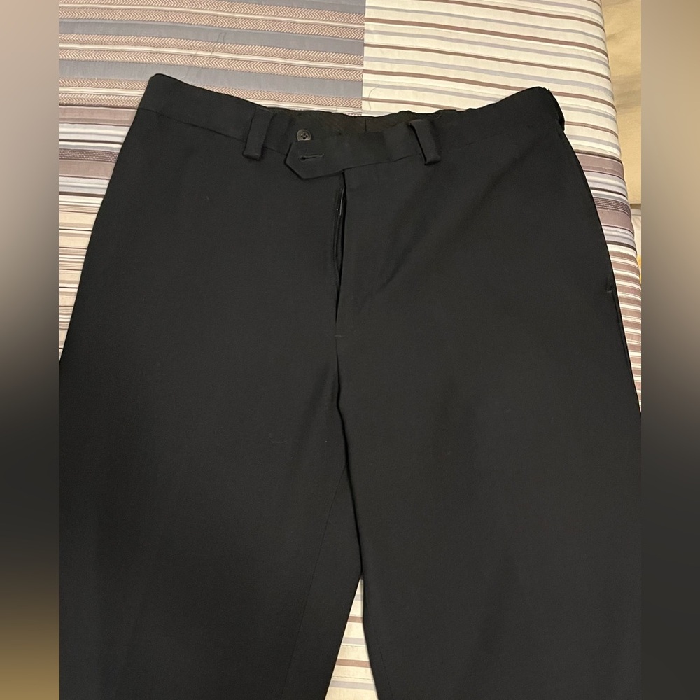 Men’s wrinkle free dress pants 34x32